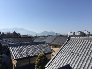 屋根瓦1